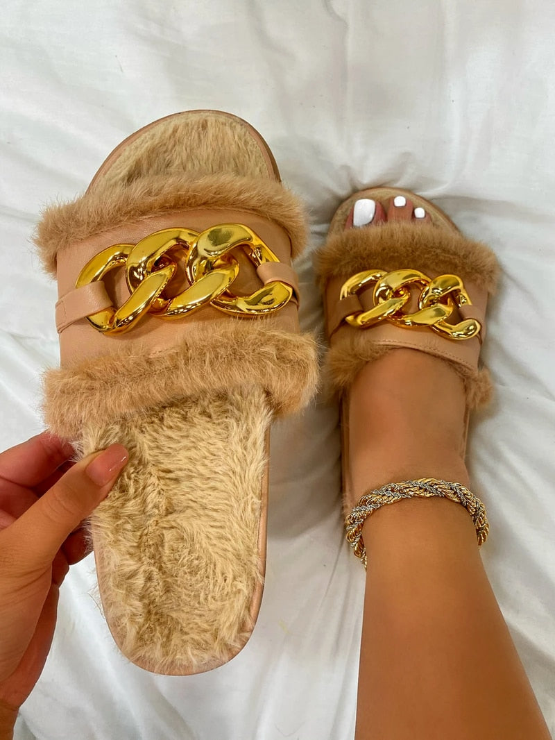 Chinelos de pelúcia de inverno