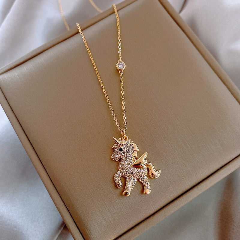 Novo Colar com Pingente de Animal