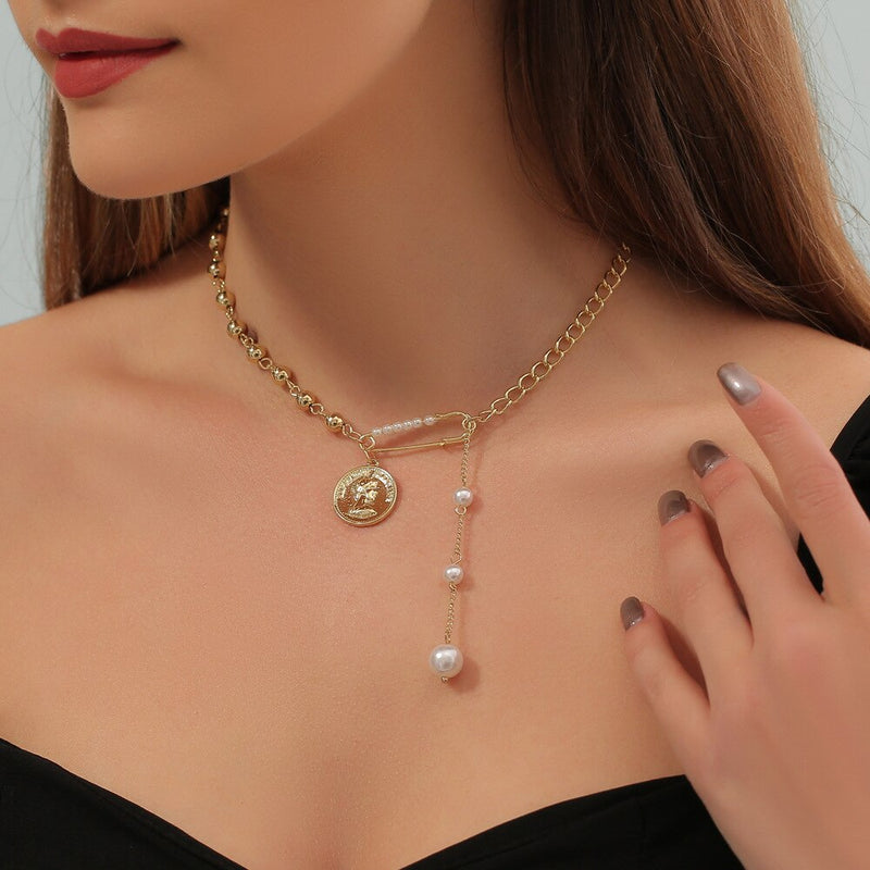Colar Feminino Multicamadas Design Costura Corrente Imitação de Pérolas Pingente Colar Gargantilha Feminina Moda Jóias